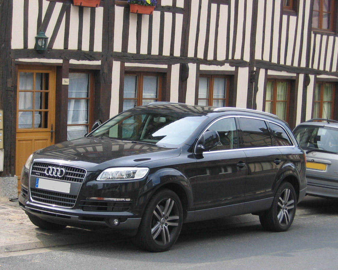 z AUDI Q7 95